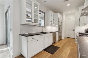 5527 Matalee Avenue - Photo 7