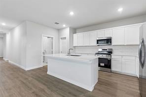 6652 Valley Lake Lane - Photo 11