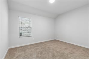 6652 Valley Lake Lane - Photo 29