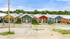511 W 5th Street - Photo 1