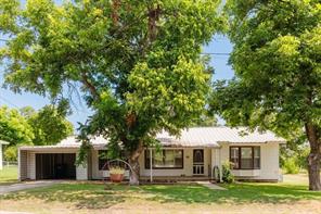 649 E Short Avenue - Photo 1