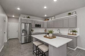 404 Campbell Street - Photo 2