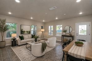 404 Campbell Street - Photo 3