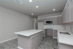 404 Campbell Street - Photo 5