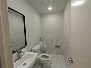 704 Drexel - Photo 22