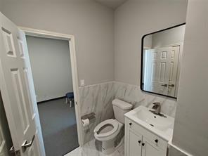 704 Drexel - Photo 32