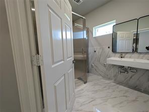 704 Drexel - Photo 35