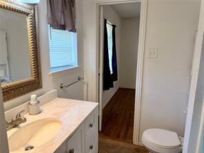 201 Collins Drive - Photo 11