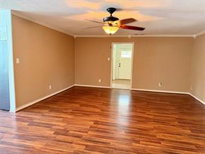 201 Collins Drive - Photo 6