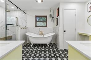 108 Sanchez Creek Court - Photo 15