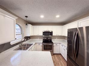 6604 N Chesterfield Drive - Photo 2