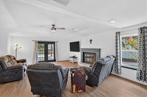 1425 Pioneer Drive - Photo 12