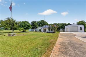 1425 Pioneer Drive - Photo 3