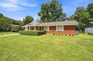 1420 Austin Drive - Photo 1