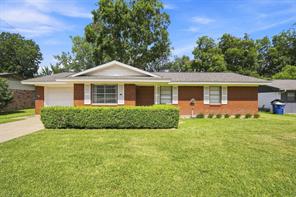 1420 Austin Drive - Photo 2