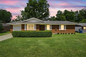 1420 Austin Drive - Photo 3