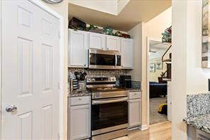 425 Legendary Lane - Photo 18