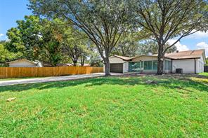 2805 Sybil Drive - Photo 2