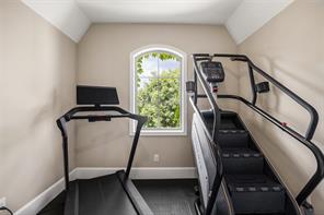 5726 W Hanover Avenue - Photo 36