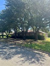 2509 Bennett Avenue - Photo 1
