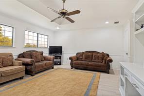 605 Woodway Lane - Photo 19