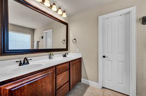 918 Newcastle Drive - Photo 21
