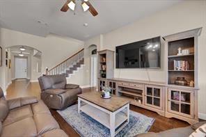 918 Newcastle Drive - Photo 8