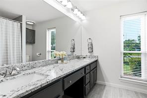 2146 Westwood Terrace - Photo 22