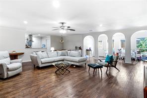 2146 Westwood Terrace - Photo 6