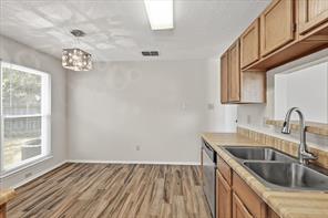 114 Glade Shadow Drive - Photo 16