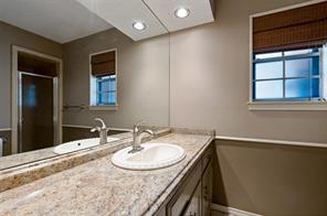 9015 Hunters Glen Trail - Photo 16
