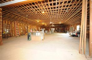 631 E Woodard Street - Photo 10