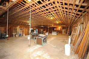 631 E Woodard Street - Photo 14