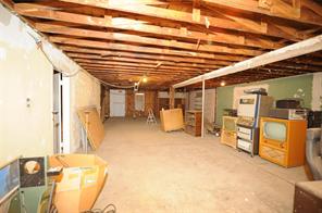 631 E Woodard Street - Photo 16