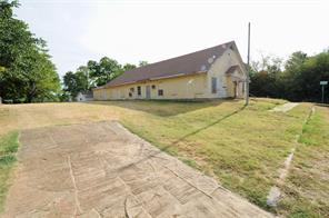631 E Woodard Street - Photo 3