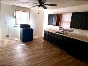 620 W 12th Street - Photo 10