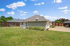 6402 Bluebonnet Drive - Photo 11