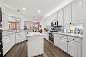 1912 Austin Street - Photo 16