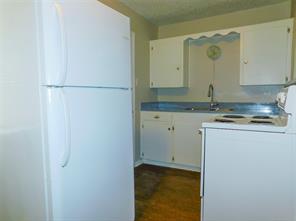 401 Betchan Street - Photo 6