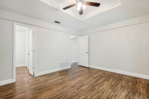 1004 Oak Grove Lane - Photo 14