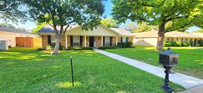 1607 Centenary Drive - Photo 1