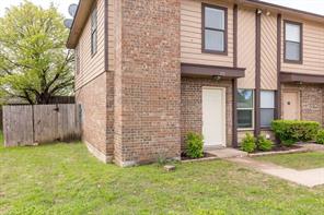 213 Cambridge Drive - Photo 1