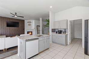9469 Fox Hill Drive - Photo 19