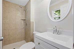840 Crosby Avenue - Photo 18