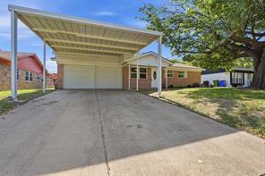 840 Crosby Avenue - Photo 2