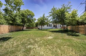 1321 E Magnolia Avenue - Photo 27