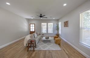 1321 E Magnolia Avenue - Photo 5