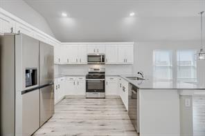 114 Mandarin Street - Photo 3
