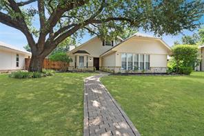 222 Gwendola Drive - Photo 1