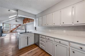 222 Gwendola Drive - Photo 8